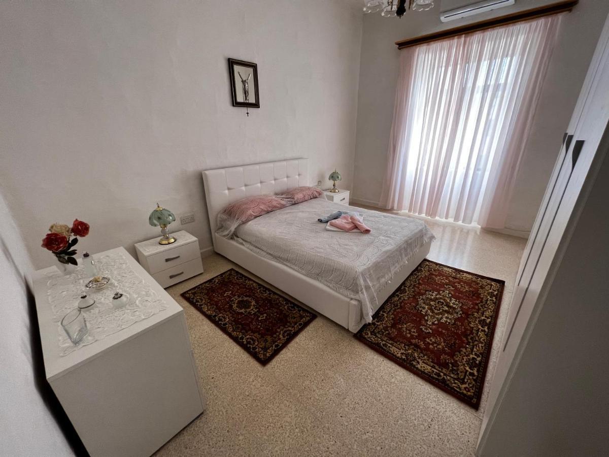 Superb 3 Bedroom Apartment In Валетта Экстерьер фото